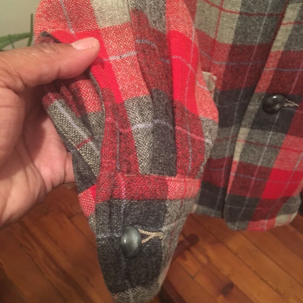 vintage wool-nylon blend plaid blazer. - Picture 3 of 7